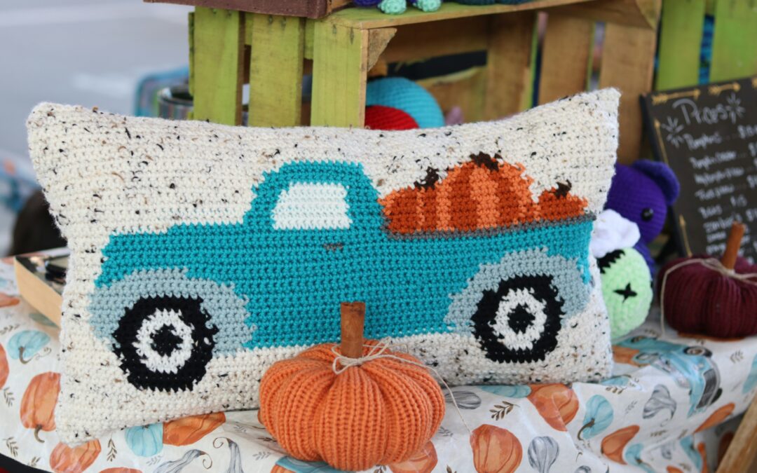 Crafty truck and pumpkin